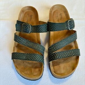 Spring Step Black Textured Sandals